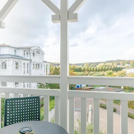 Apartament 370, Seepark